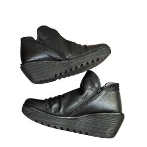 FLY London Womens Black Yip Leather Wedge Ankle Boots Side Zip Sz 9.5